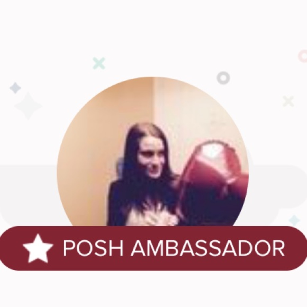 POSHMARK AMBASSADOR!